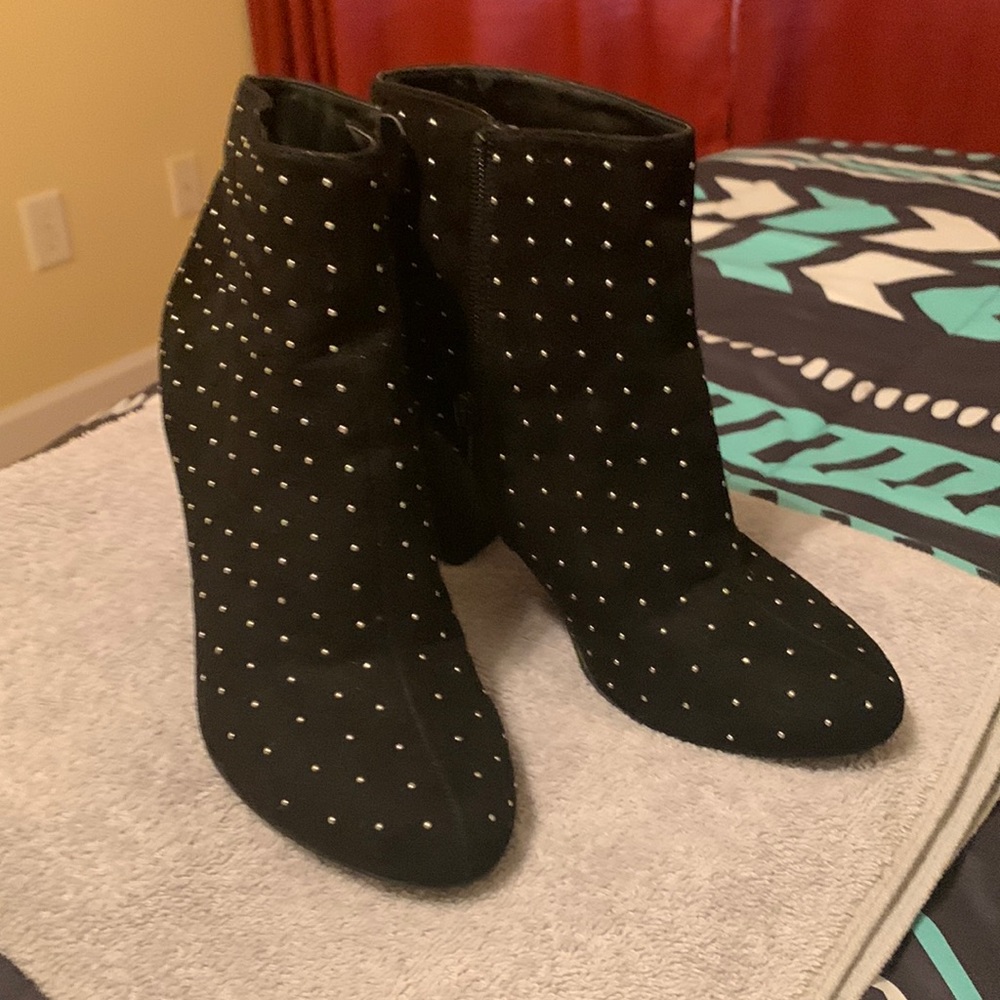 Fergalicious black heeled boot